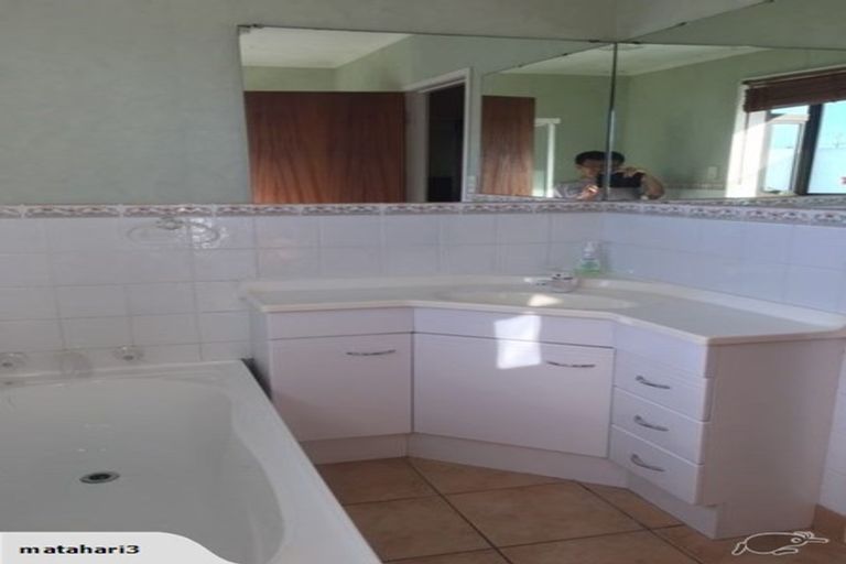 Photo of property in 16 Brightwell Street, Papakura, 2110