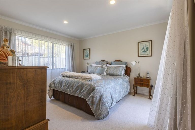 Photo of property in 15a Montgomery Terrace, Hokowhitu, Palmerston North, 4410