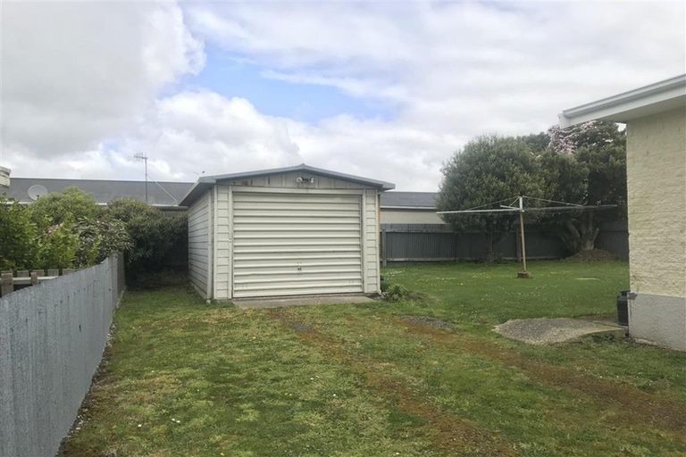 Photo of property in 71 Mcquarrie Street, Kingswell, Invercargill, 9812