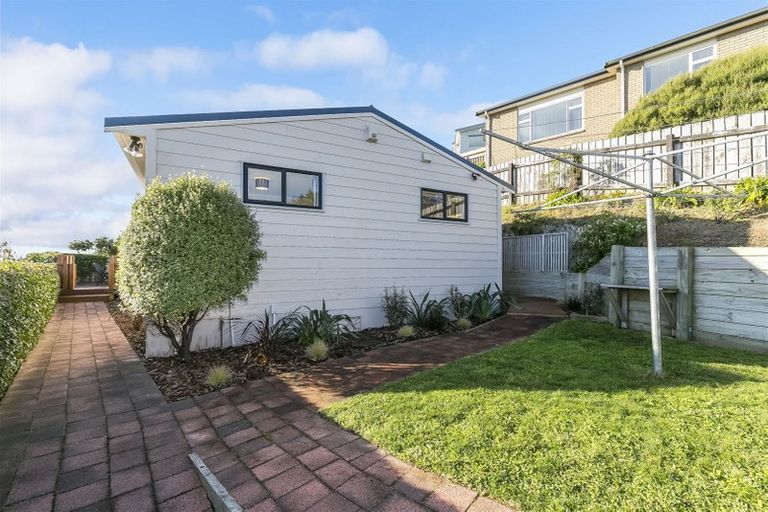 Photo of property in 16b Trinidad Crescent, Grenada Village, Wellington, 6037