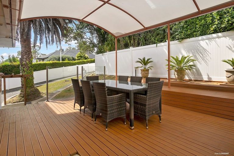 Photo of property in 10a Tirimoana Road, Te Atatu South, Auckland, 0602