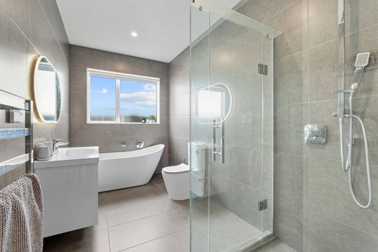 Photo of property in 3 Dida Park Drive, Kumeu, 0810