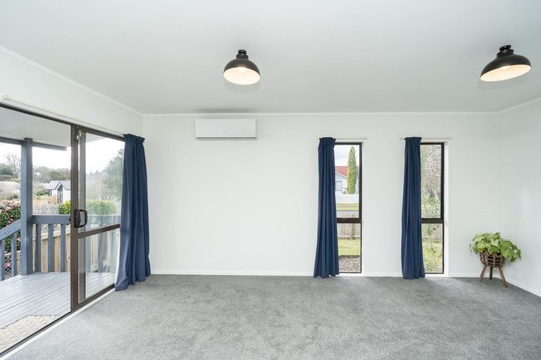 Photo of property in 37 Balmerino Crescent, Pukete, Hamilton, 3200