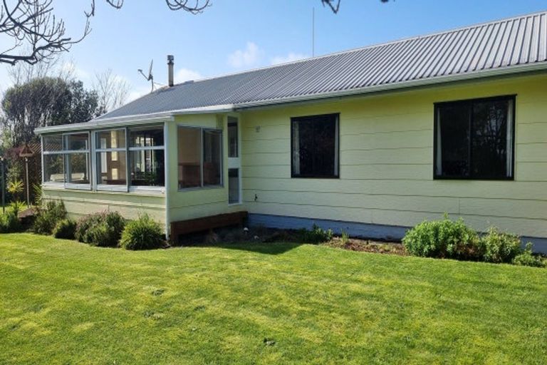 Photo of property in 218 Hokio Beach Road, Levin, 5571