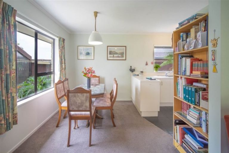 Photo of property in 20 Kowhai Avenue, Rangiora, 7400