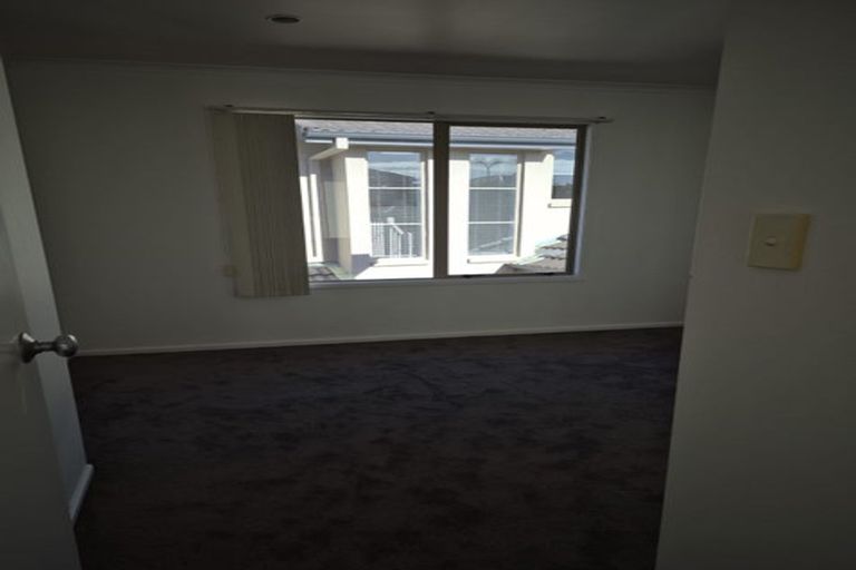 Photo of property in 17 Trimaran Drive, Gulf Harbour, Whangaparaoa, 0930