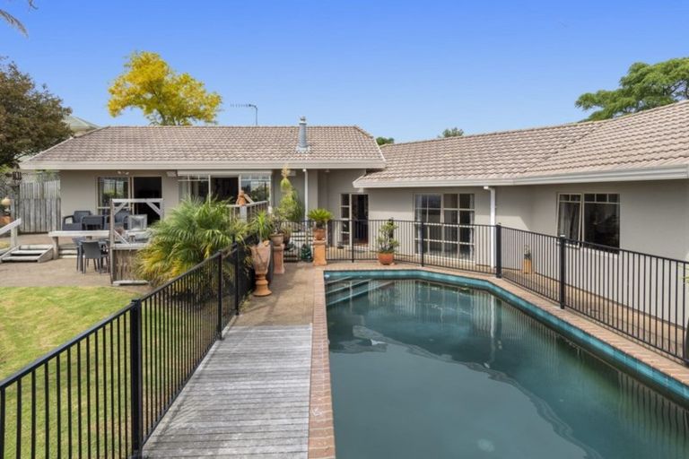 Photo of property in 14 Cloverlea Walk, Welcome Bay, Tauranga, 3112