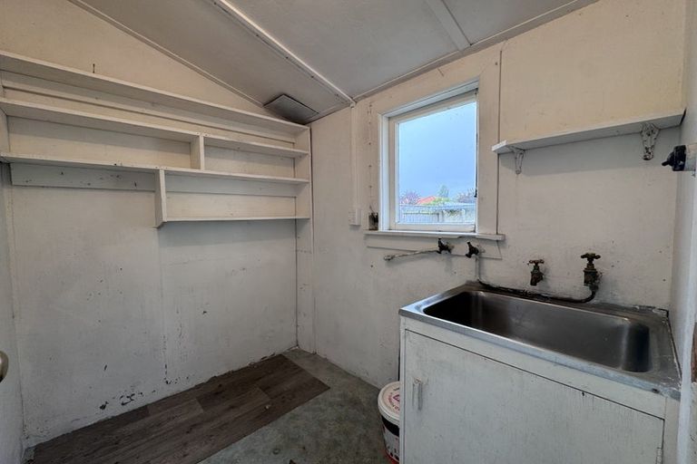 Photo of property in 12 Moana Street, Hokowhitu, Palmerston North, 4410