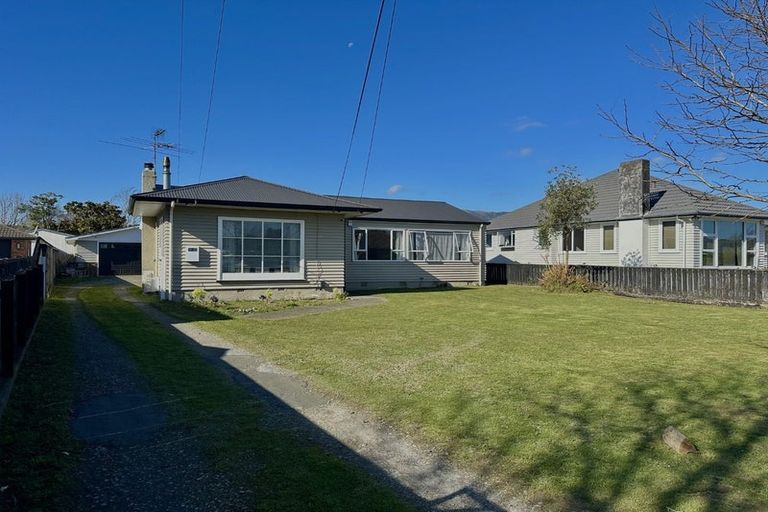 Photo of property in 57 Fraser Crescent, Elderslea, Upper Hutt, 5018