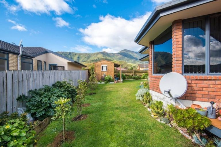 Photo of property in 9 Admiralty Place, Waikawa, Picton, 7220