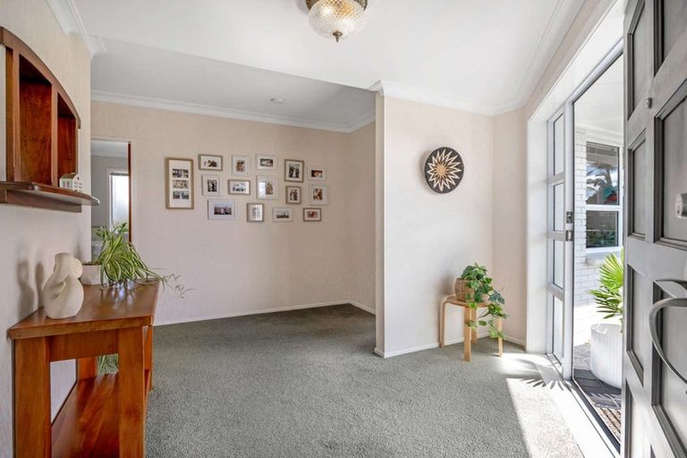 Photo of property in 25 Hillcrest Road, Otumoetai, Tauranga, 3110