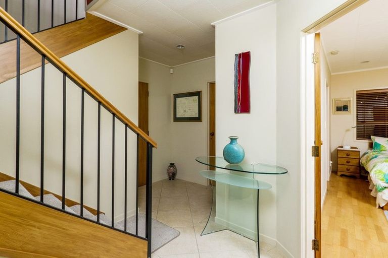 Photo of property in 1/59 Churchill Road, Murrays Bay, Auckland, 0630