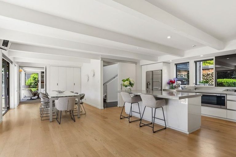 Photo of property in 190 Fendalton Road, Fendalton, Christchurch, 8052