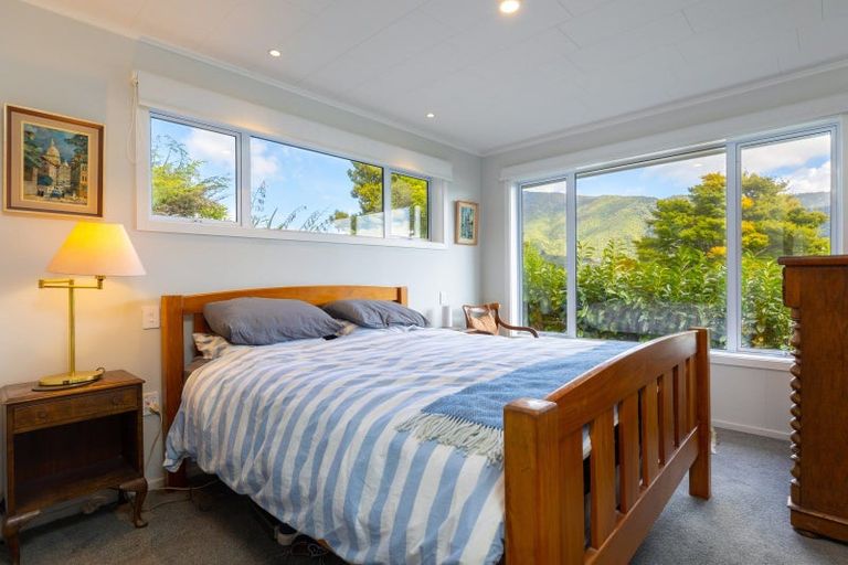 Photo of property in 3 Russell Street, Picton, 7220