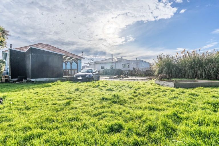 Photo of property in 43 Willis Street, Grasmere, Invercargill, 9810