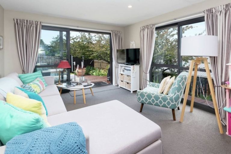 Photo of property in 59 Litten Road, Cockle Bay, Auckland, 2014