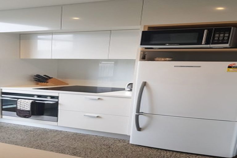 Photo of property in 14 Cochrane Road, Hobsonville, Auckland, 0616