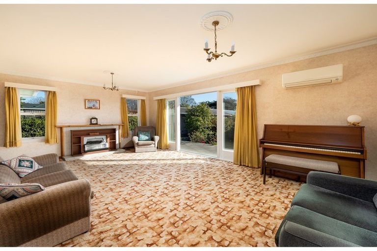 Photo of property in 1 Deejay Lane, Spreydon, Christchurch, 8024