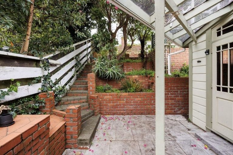 Photo of property in 221 Tinakori Road, Thorndon, Wellington, 6011