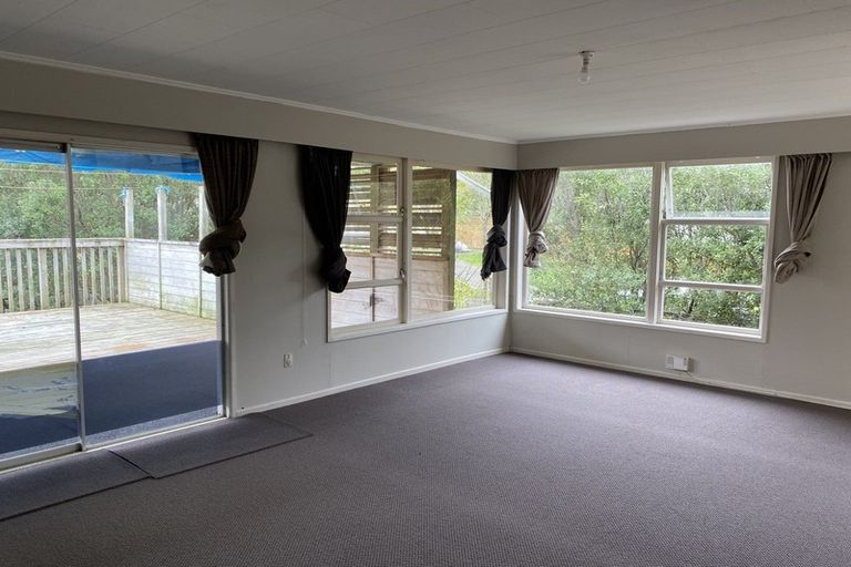 Photo of property in 27 O'halloran Road, Howick, Auckland, 2014