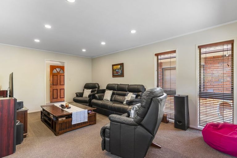 Photo of property in 66 Sunderlands Road, Half Moon Bay, Auckland, 2012