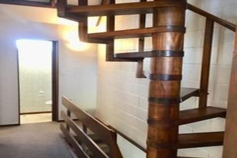 Photo of property in 4/31 Mana Avenue, Titahi Bay, Porirua, 5022