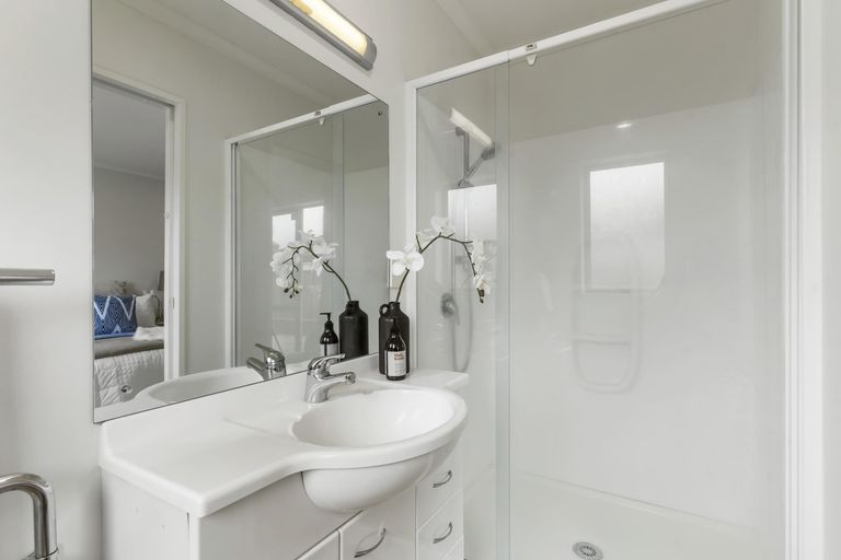 Photo of property in 48 Blackwood Drive, Wattle Downs, Auckland, 2103