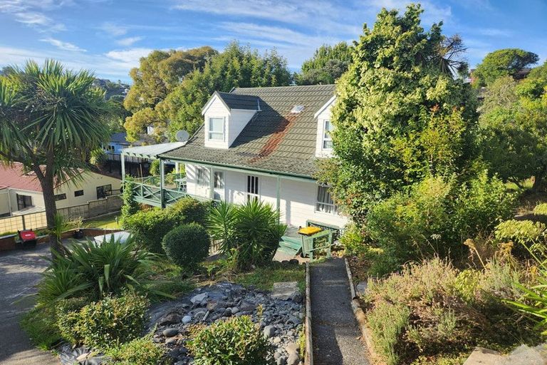 Photo of property in 39 Redwing Street, Browns Bay, Auckland, 0630