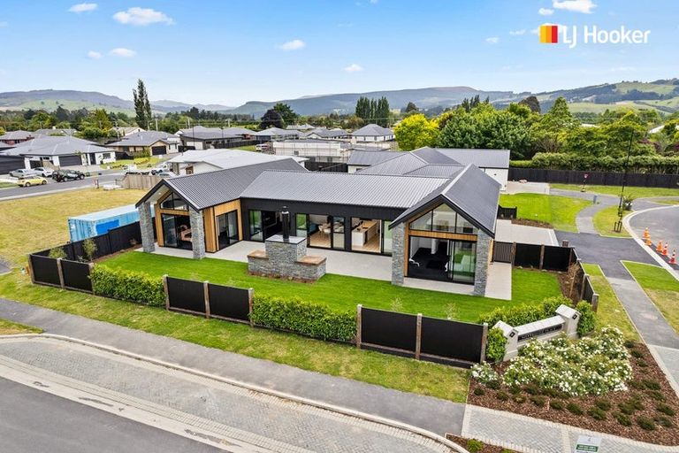 Photo of property in 36 Dundee Road, Mosgiel, 9024