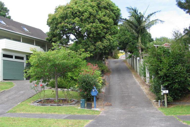 Photo of property in 8 Houston Place, Bayview, Auckland, 0629