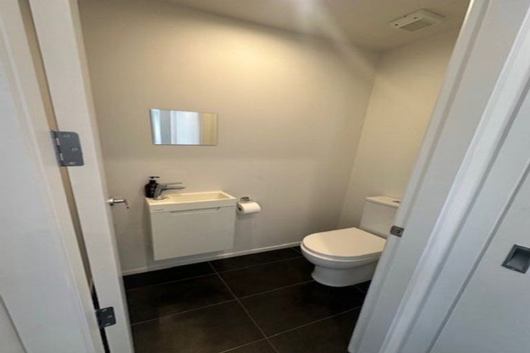 Photo of property in 22d Mandalay Terrace, Khandallah, Wellington, 6035