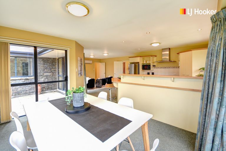 Photo of property in 18 Sunninghurst Drive, Fairfield, Dunedin, 9018