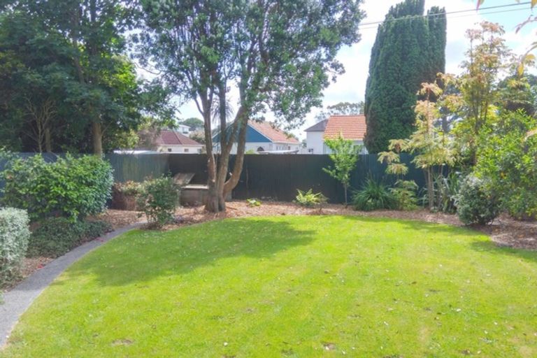 Photo of property in 3a Waimea Street, Westown, New Plymouth, 4310