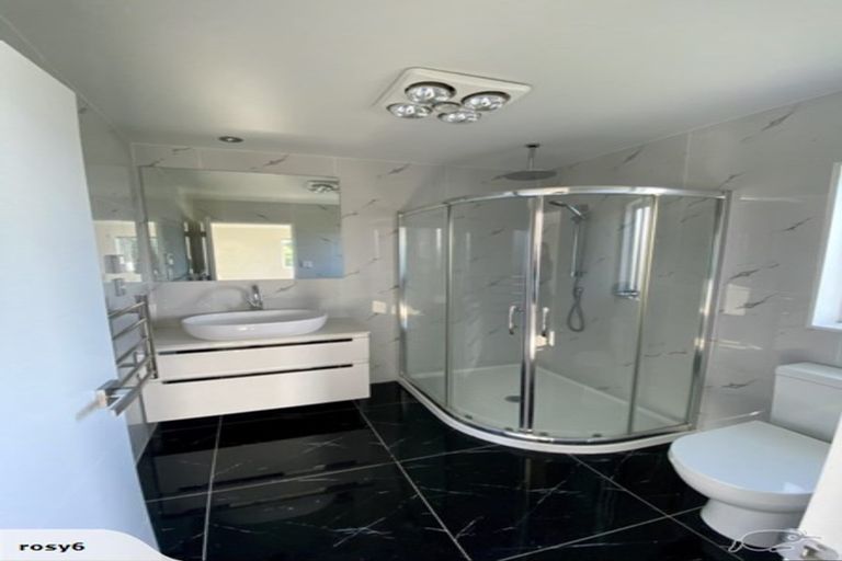 Photo of property in 43 Maylee Crescent, Gulf Harbour, Whangaparaoa, 0930