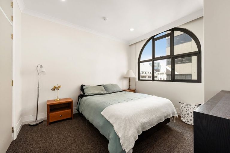 Photo of property in Kelvin House, 6e/16 The Terrace, Wellington Central, Wellington, 6011