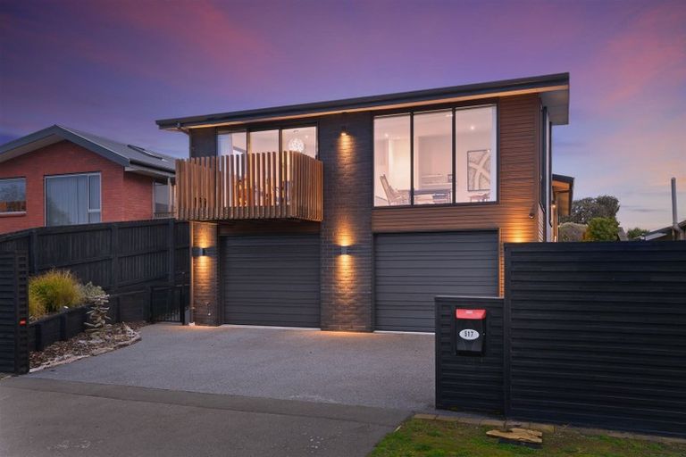 Photo of property in 517 Marine Parade, South New Brighton, Christchurch, 8062