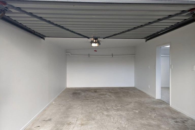 Photo of property in 6a Beach Road, Orewa, 0931