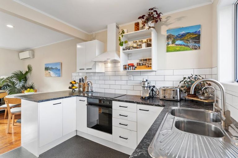 Photo of property in 1/53 Pakuranga Road, Pakuranga, Auckland, 2010