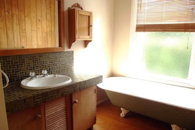 Photo of property in 107 Liardet Street, New Plymouth, 4310