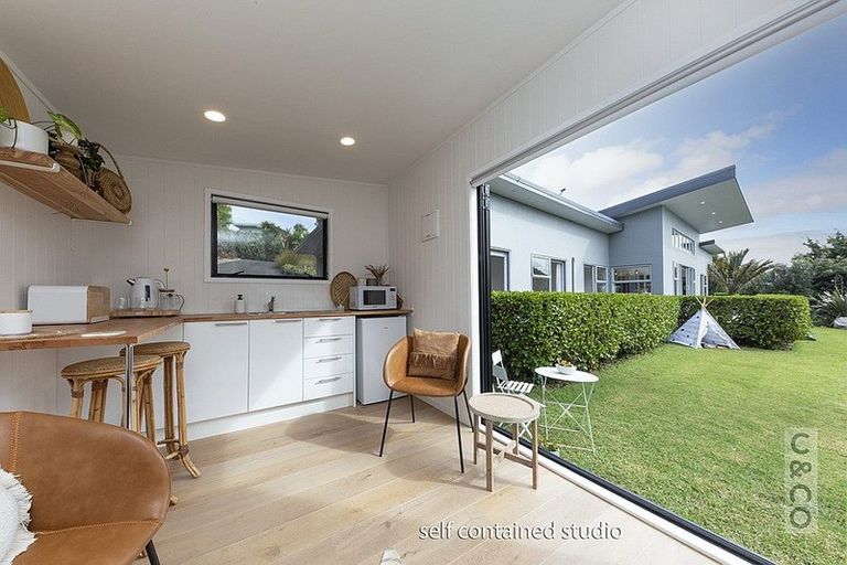 Photo of property in 10 The Rise, Waimauku, 0812