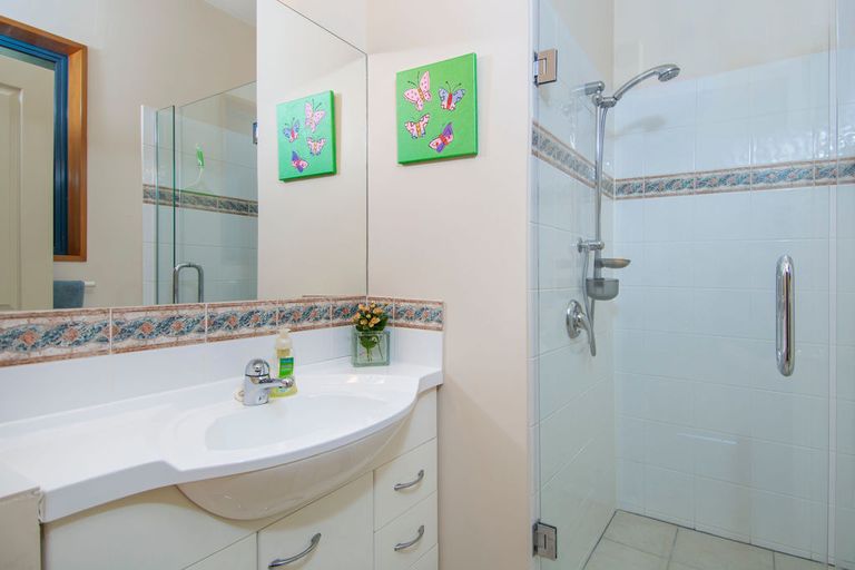 Photo of property in 171 Waikite Road, Welcome Bay, Tauranga, 3175