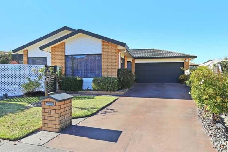 Photo of property in 11 Beaufort Place, Taradale, Napier, 4112
