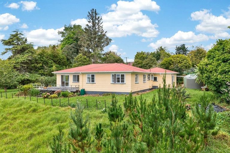 Photo of property in 196 Bull Road, Waiotira, 0193