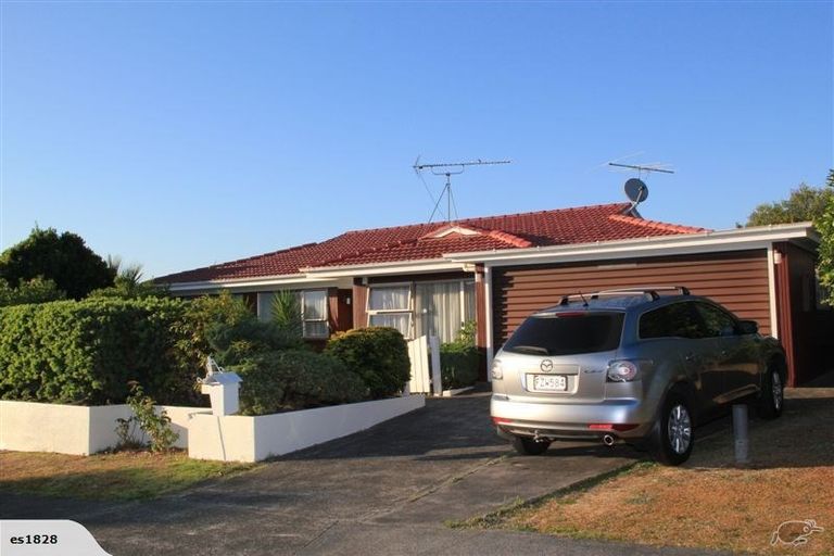 Photo of property in 65 Luton Avenue, Sunnyhills, Auckland, 2010