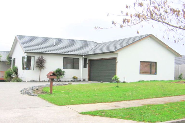 Photo of property in 118 Te Wharau Drive, Greenhithe, Auckland, 0632