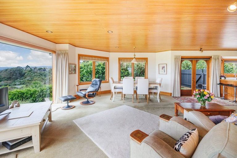 Photo of property in 96 Clifton Terrace, Fitzherbert, Palmerston North, 4410