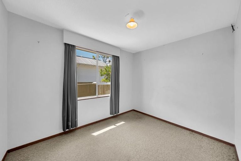 Photo of property in 1/35 Estuary Road, New Brighton, Christchurch, 8061