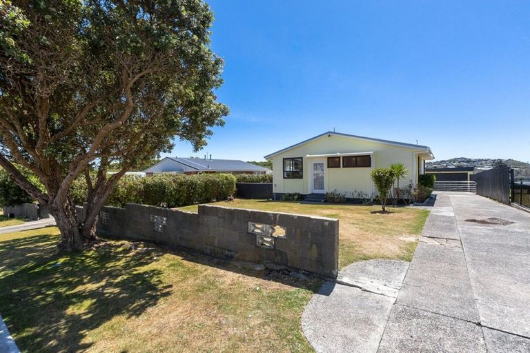 Photo of property in 26 Niagara Street, Waitangirua, Porirua, 5024