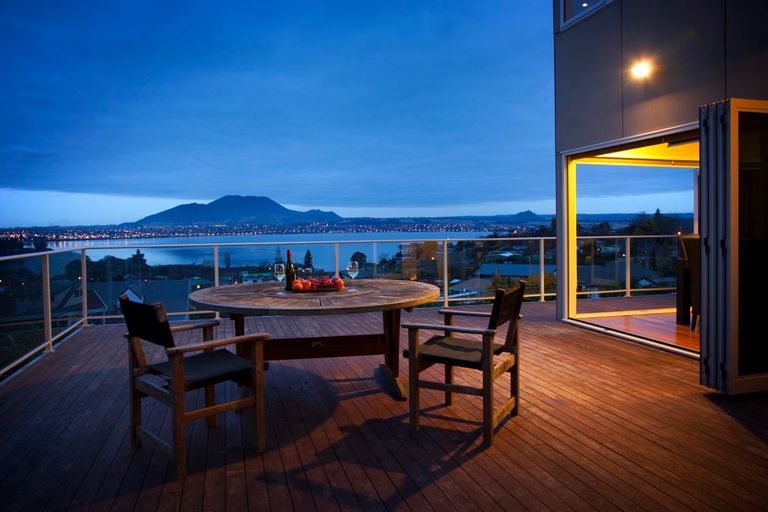 Photo of property in 33 Shera Street, Acacia Bay, Taupo, 3330