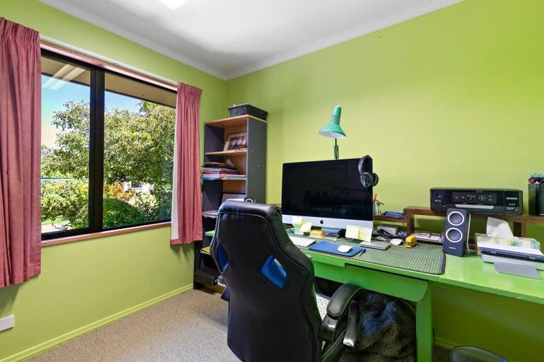 Photo of property in 2 Bramshill Drive, Lower Shotover, Queenstown, 9371